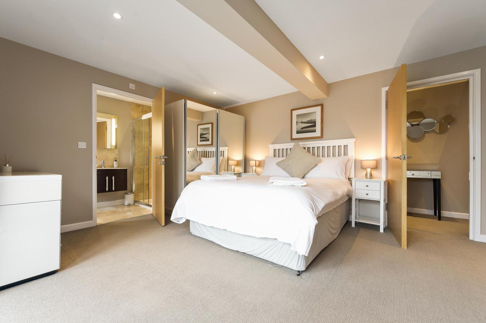 Westcliff Penthouse With Sea Views And Balcony Apartment Bournemouth Bagian luar foto