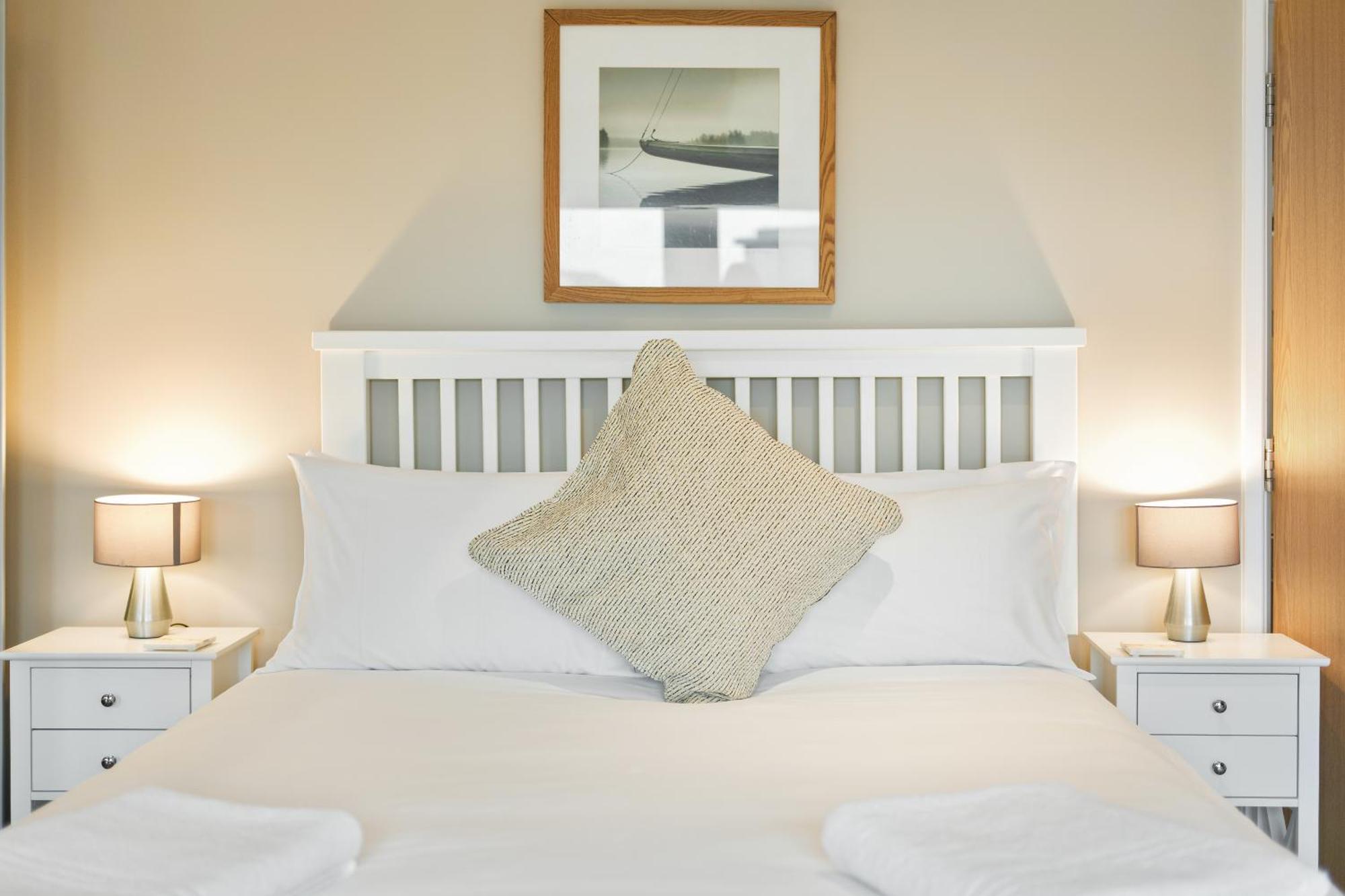 Westcliff Penthouse With Sea Views And Balcony Apartment Bournemouth Bagian luar foto